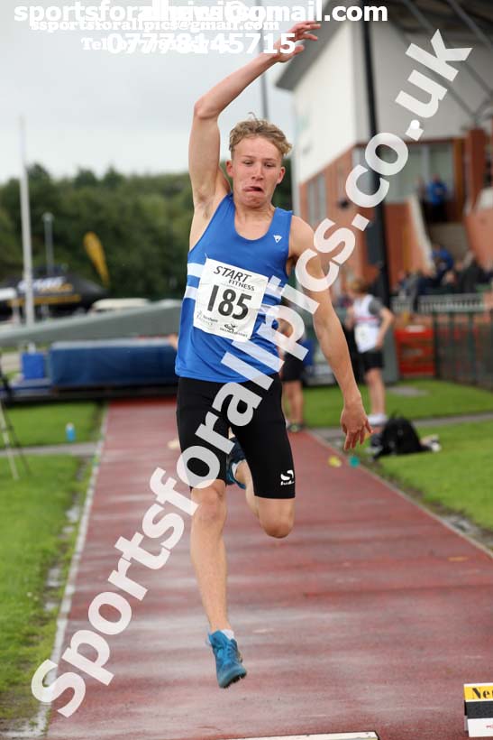 Boys under-15s long jump, Northern Under-17s/U-15s and U13s Champs, Leigh Sports Village, Leigh. Photo: David T. Hewitson/Sports for All Pics